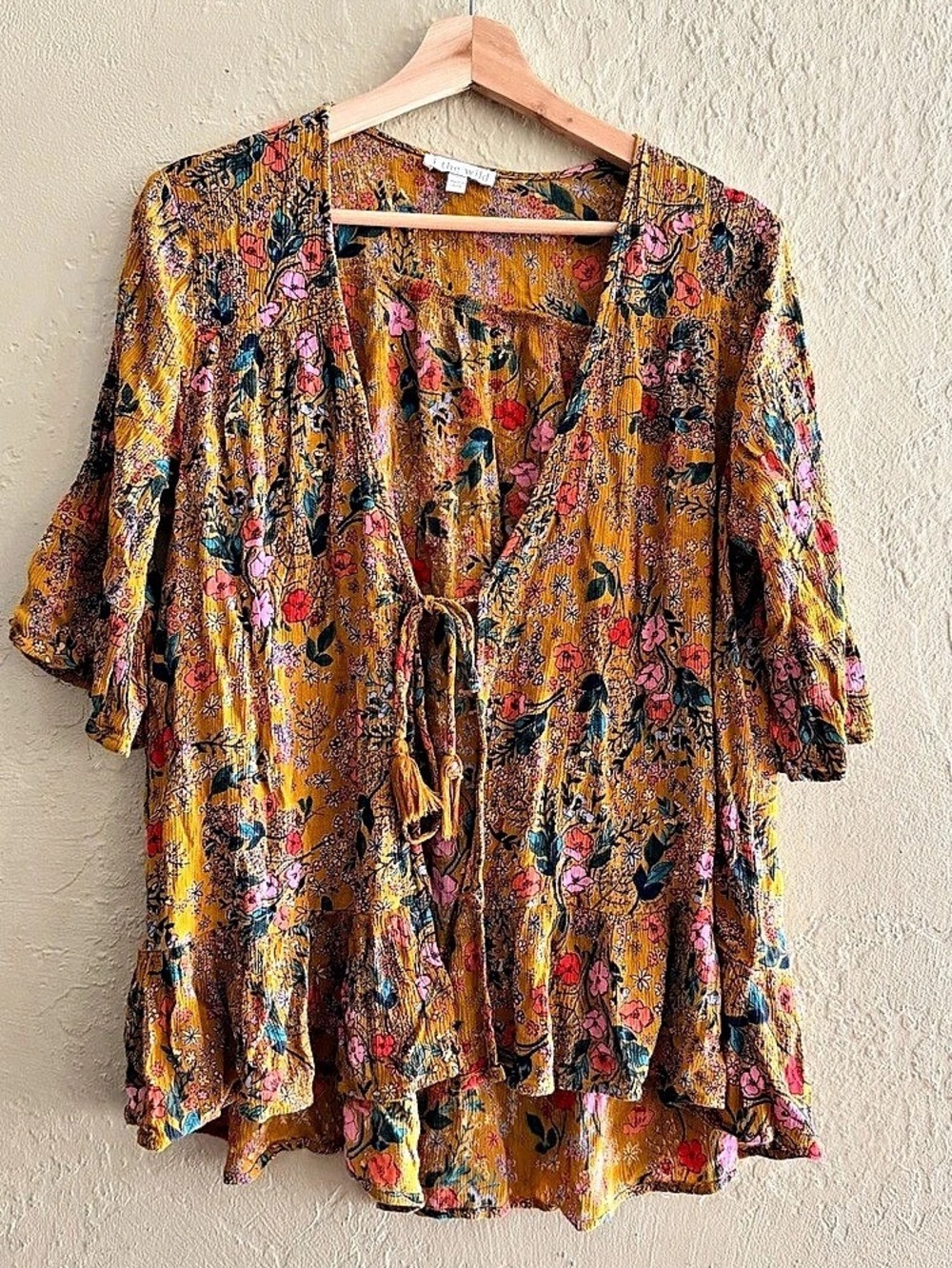 i.the wild Floral cardigan in Orange & Multicolor Size Medium